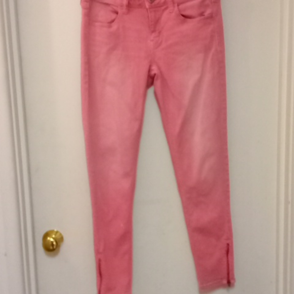 Adorable ankle cut pants
